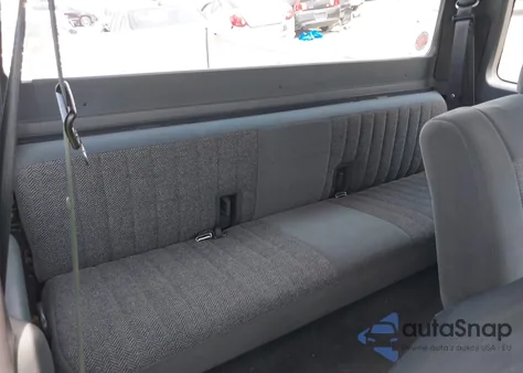 1993 Ford F150 из США, поврежденный, VIN 1FTEX15N0PKB42889